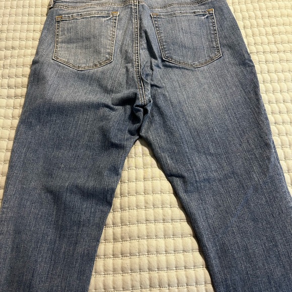 Loft denim capris size 31/12 - Picture 3 of 3